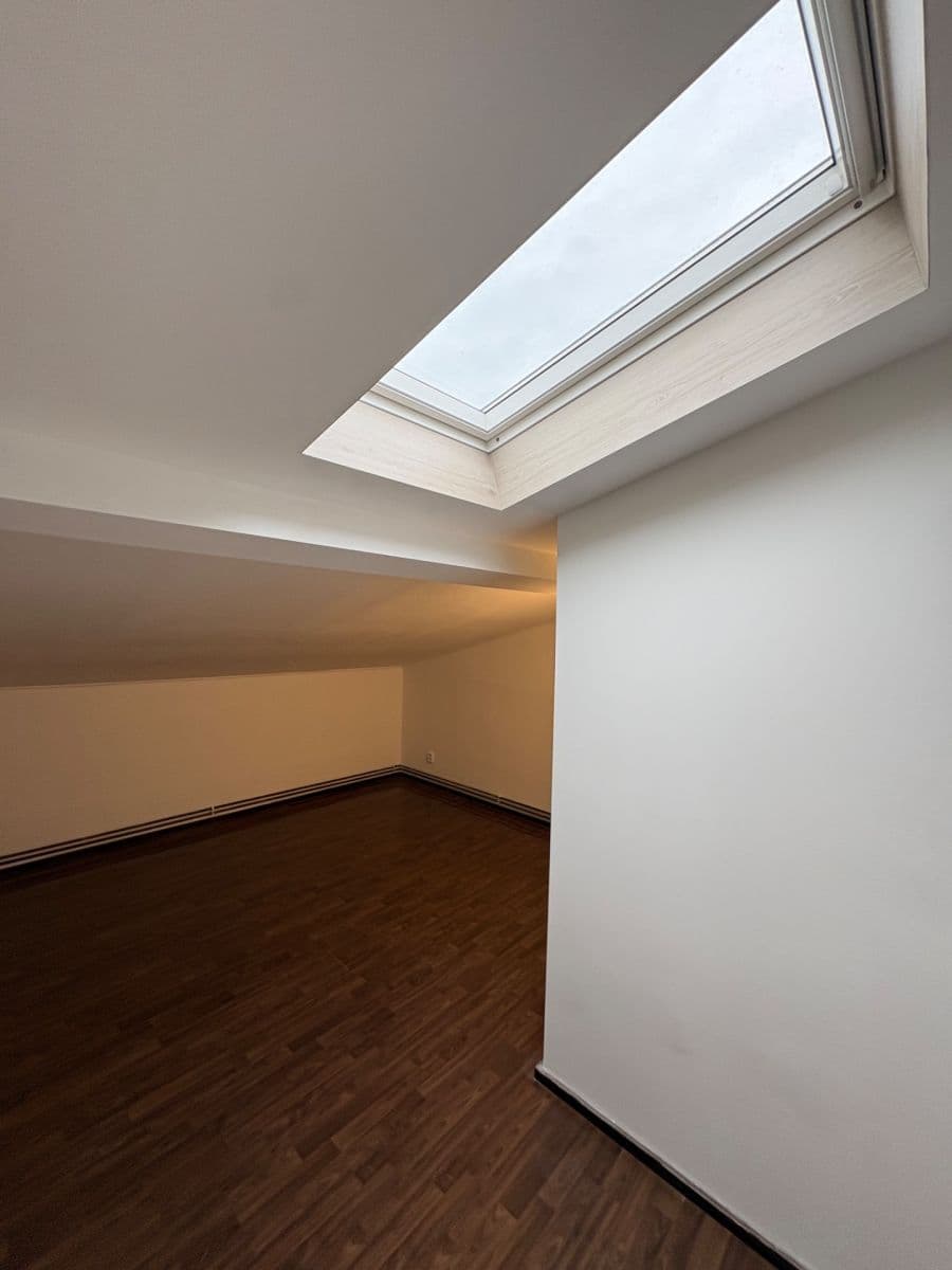 1 bedroom with open-plan kitchen flat to rent, 44 m², Nádražní, Líbeznice, Středočeský Region 1 bedroom with open-plan kitchen flat to rent, 44 m², Nádražní, Líbeznice, Středočeský Region