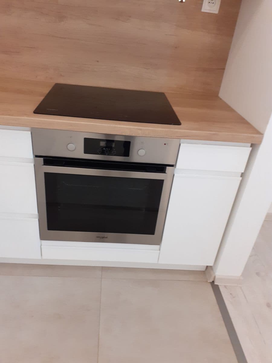 Studio flat to rent, 35 m², Rakouská, Milovice, Středočeský Region Studio flat to rent, 35 m², Rakouská, Milovice, Středočeský Region