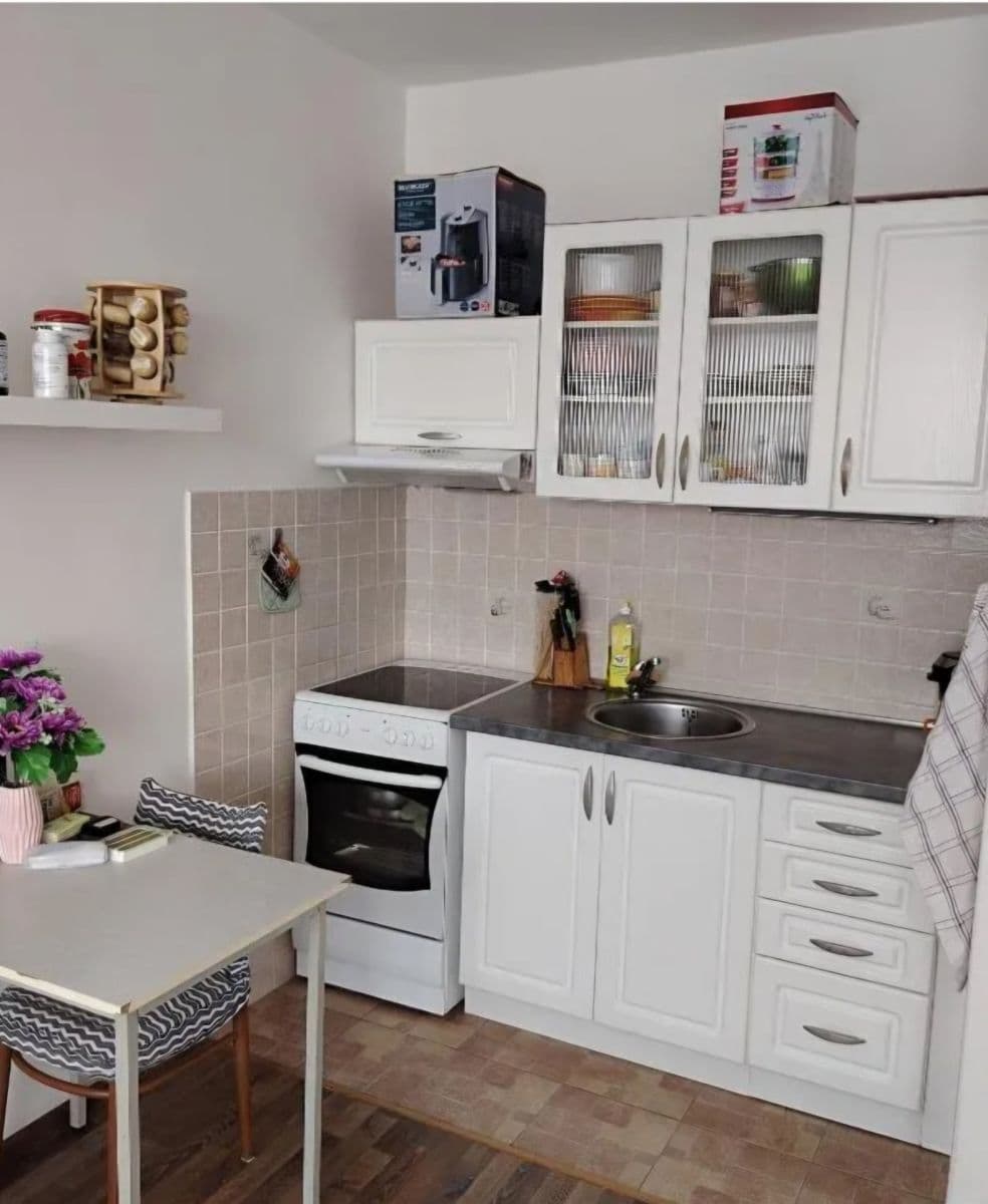 1 bedroom with open-plan kitchen flat to rent, 42 m², Máchova, Stráž pod Ralskem, Liberecký Region 1 bedroom with open-plan kitchen flat to rent, 42 m², Máchova, Stráž pod Ralskem, Liberecký Region