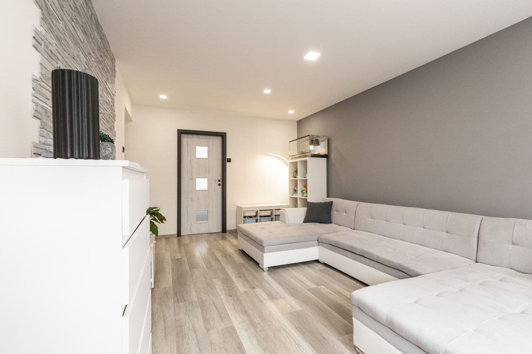 3 bedroom flat for sale, 71 m², Sazená, Středočeský Region 3 bedroom flat for sale, 71 m², Sazená, Středočeský Region