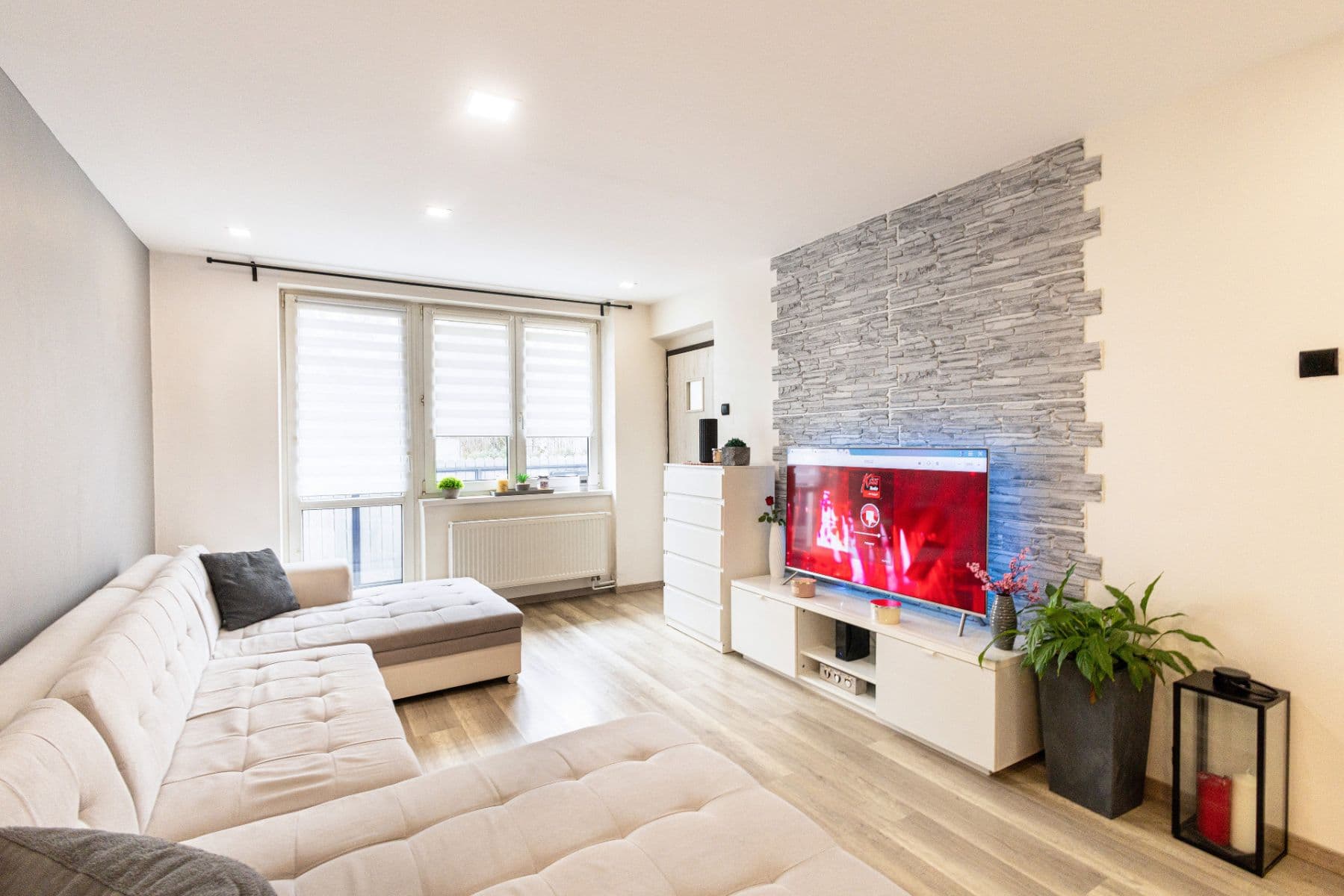 3 bedroom flat for sale, 71 m², Sazená, Středočeský Region 3 bedroom flat for sale, 71 m², Sazená, Středočeský Region