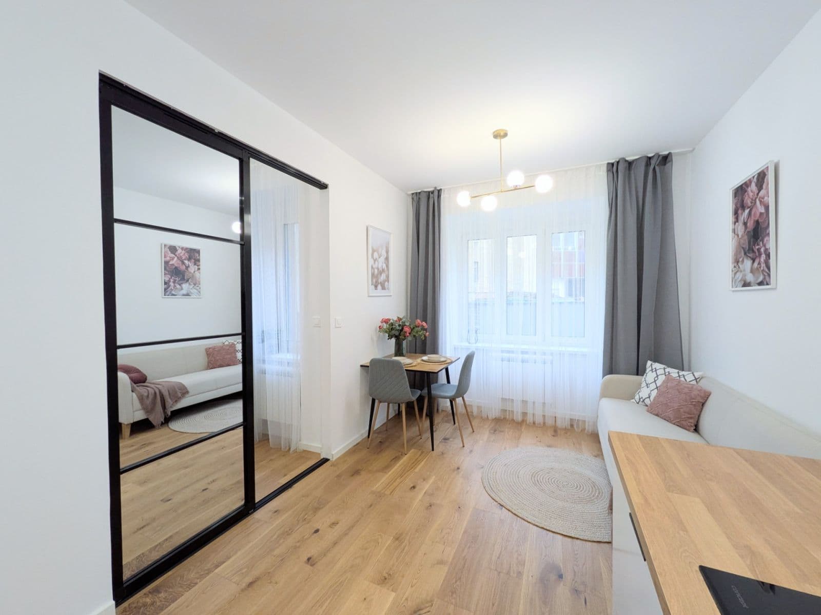 1 bedroom with open-plan kitchen flat for sale, 40 m², Petrohradská, Prague, Prague 1 bedroom with open-plan kitchen flat for sale, 40 m², Petrohradská, Prague, Prague