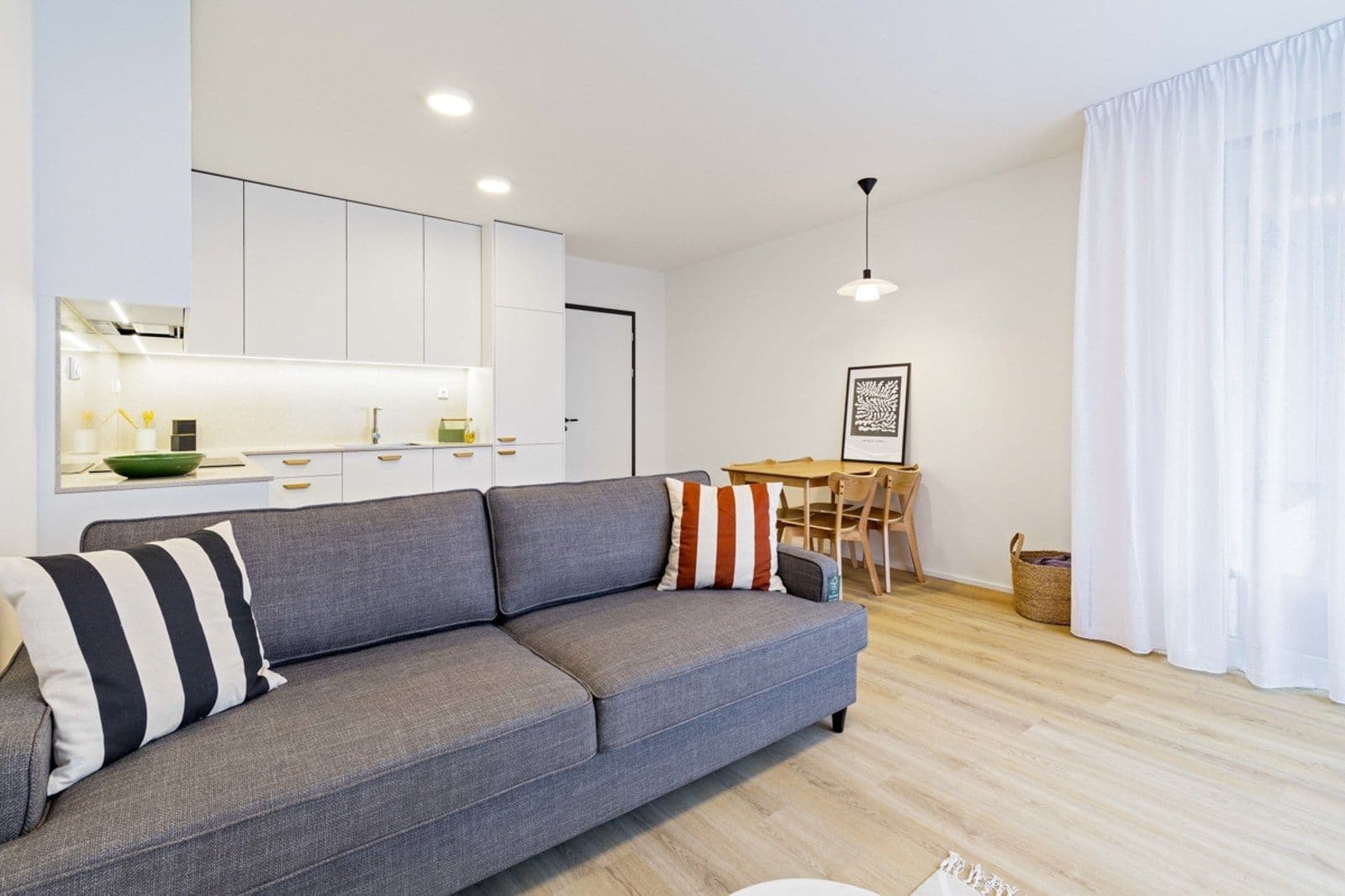 1 bedroom with open-plan kitchen flat to rent, 58 m², U Pergamenky, Prague, Prague 1 bedroom with open-plan kitchen flat to rent, 58 m², U Pergamenky, Prague, Prague