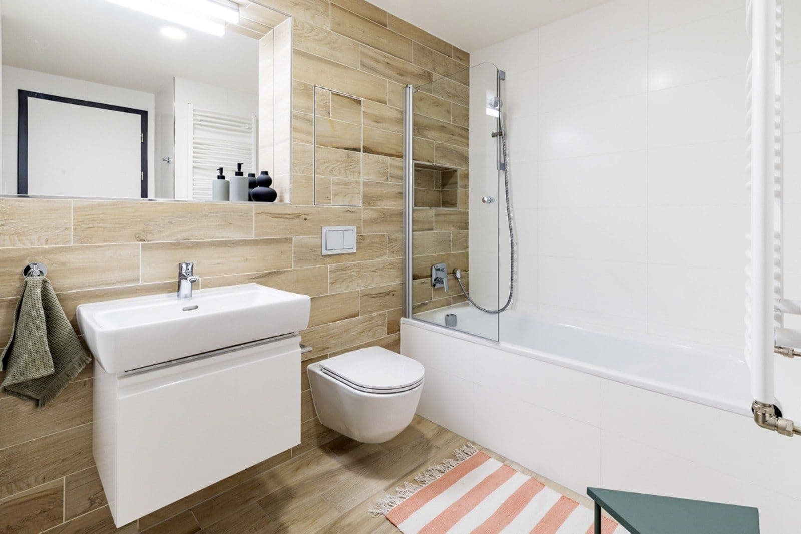 1 bedroom with open-plan kitchen flat to rent, 58 m², U Pergamenky, Prague, Prague 1 bedroom with open-plan kitchen flat to rent, 58 m², U Pergamenky, Prague, Prague