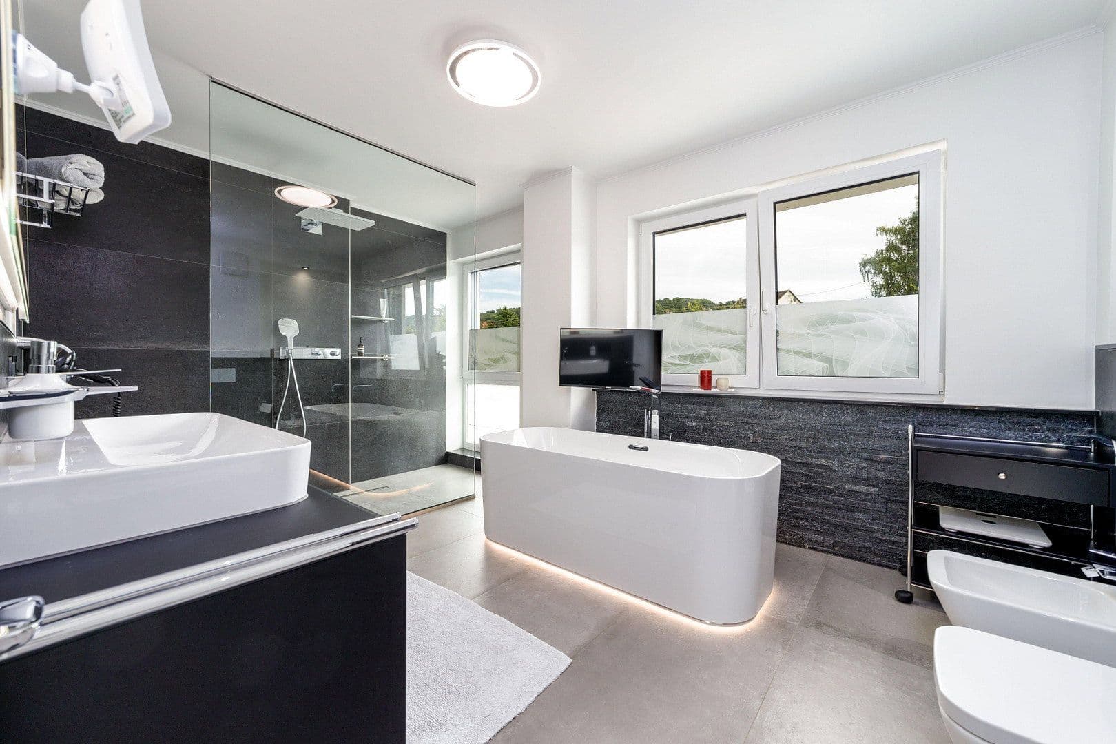 5 bedroom flat to rent, 180 m², Perl, Saarland 5 bedroom flat to rent, 180 m², Perl, Saarland