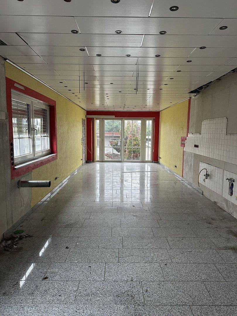 house for sale, 204 m², Friedenstraße 19, Kronau, Baden-Württemberg house for sale, 204 m², Friedenstraße 19, Kronau, Baden-Württemberg