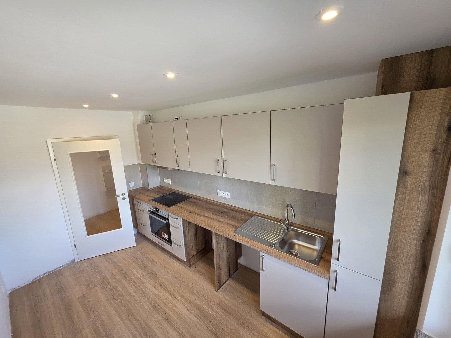 2 bedroom with open-plan kitchen flat to rent, 90 m², Ulzburger Straße 693, Norderstedt, Schleswig-Holstein 2 bedroom with open-plan kitchen flat to rent, 90 m², Ulzburger Straße 693, Norderstedt, Schleswig-Holstein