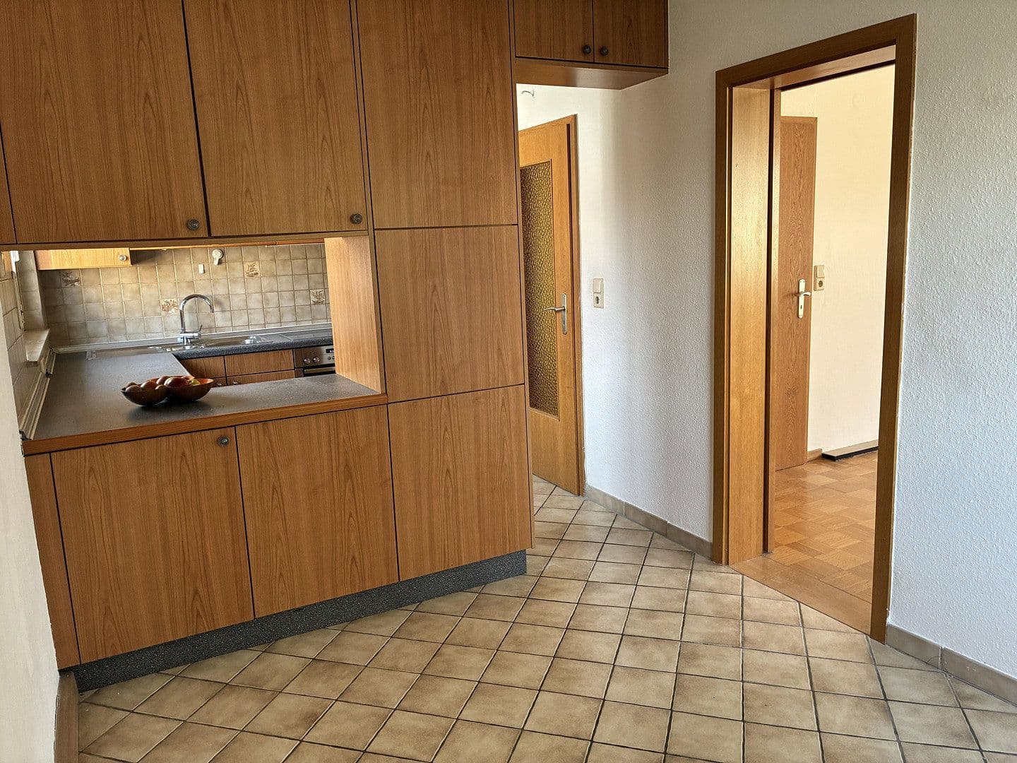 2 bedroom with open-plan kitchen flat to rent, 78 m², Filderstadt, Baden-Württemberg 2 bedroom with open-plan kitchen flat to rent, 78 m², Filderstadt, Baden-Württemberg