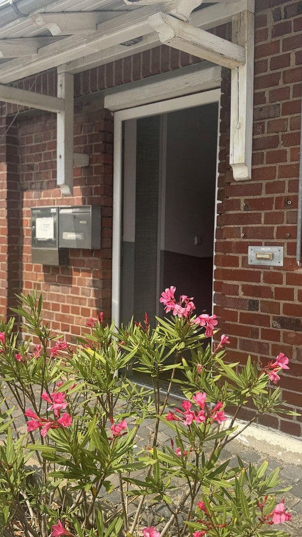 office to rent, 130 m², Neusser Str. 1b, Dormagen, North Rhine-Westphalia office to rent, 130 m², Neusser Str. 1b, Dormagen, North Rhine-Westphalia