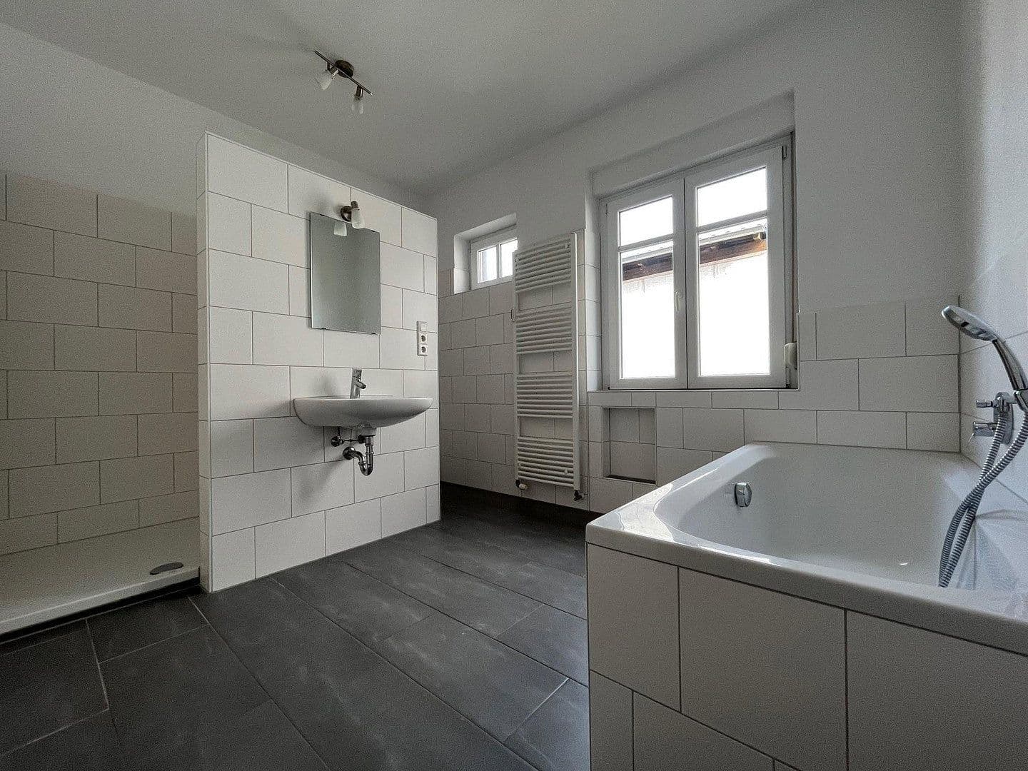 2 bedroom with open-plan kitchen flat to rent, 100 m², Mosbach, Baden-Württemberg 2 bedroom with open-plan kitchen flat to rent, 100 m², Mosbach, Baden-Württemberg
