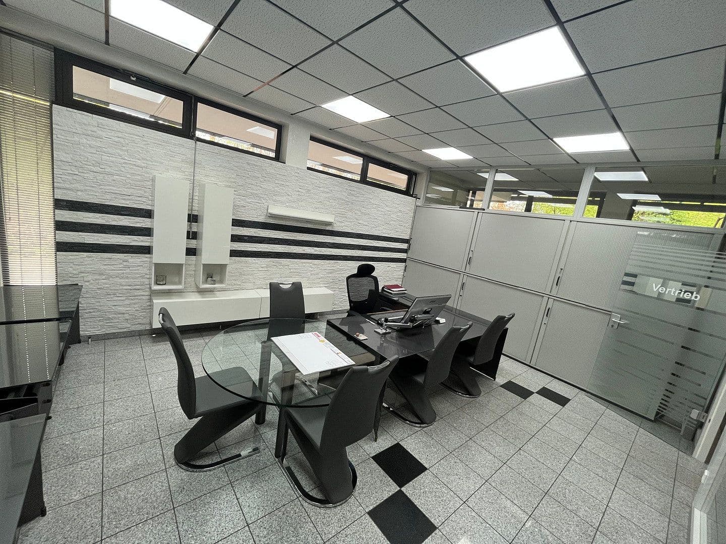 office to rent, 250 m², Elbinger Straße 14a, Karlsruhe, Baden-Württemberg office to rent, 250 m², Elbinger Straße 14a, Karlsruhe, Baden-Württemberg