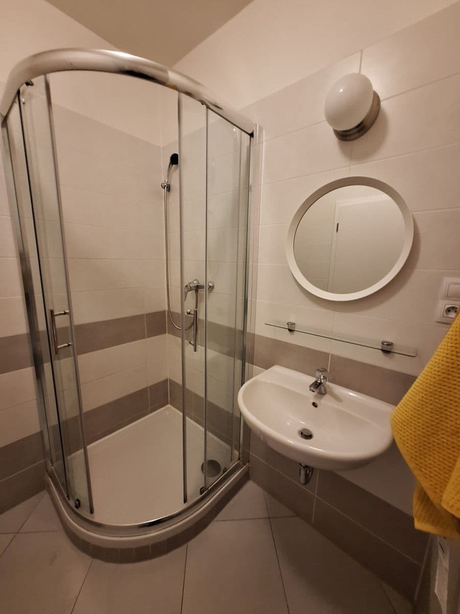 Studio flat to rent, 33 m², Kadečkové, Prague, Prague Studio flat to rent, 33 m², Kadečkové, Prague, Prague