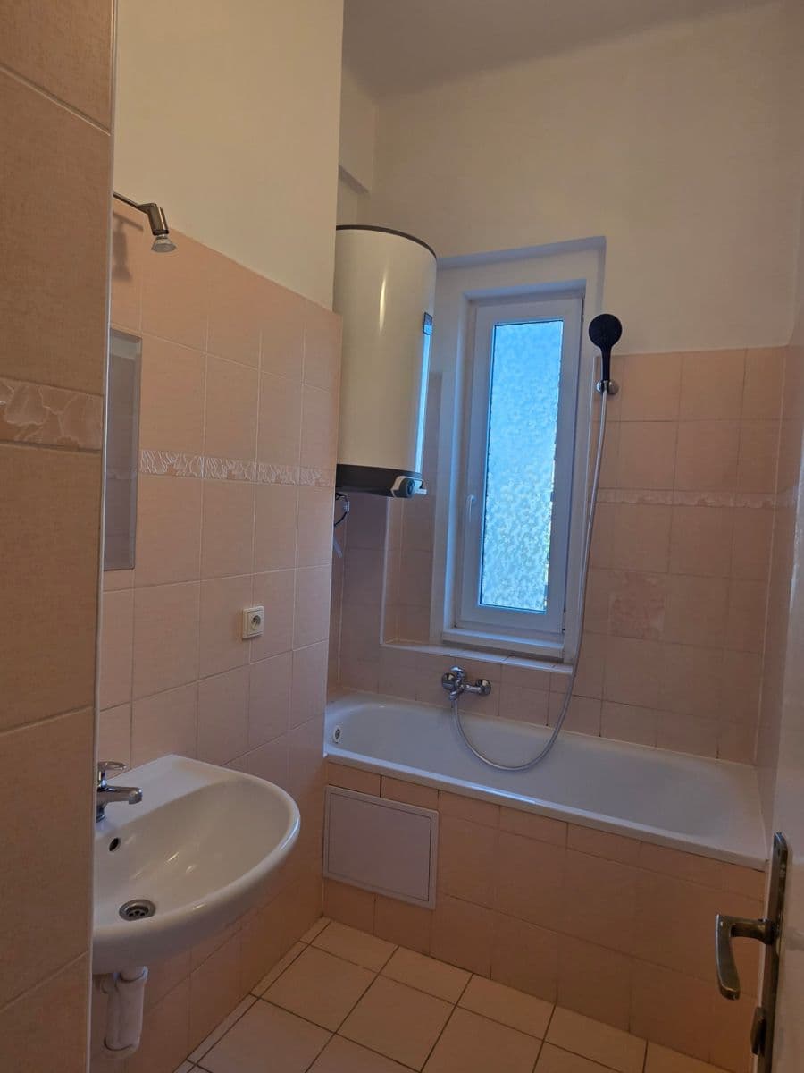 1 bedroom flat to rent, 47 m², Jana Želivského, Prague, Prague 1 bedroom flat to rent, 47 m², Jana Želivského, Prague, Prague