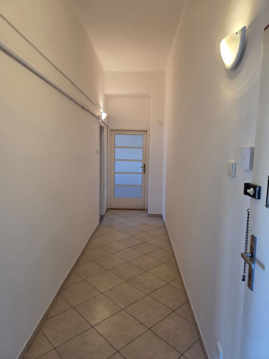 1 bedroom flat to rent, 47 m², Jana Želivského, Prague, Prague 1 bedroom flat to rent, 47 m², Jana Želivského, Prague, Prague