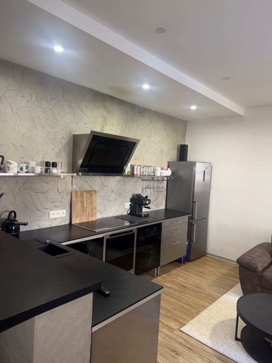 2 bedroom with open-plan kitchen flat to rent, 85 m², Ocelářská, Prague, Prague 2 bedroom with open-plan kitchen flat to rent, 85 m², Ocelářská, Prague, Prague