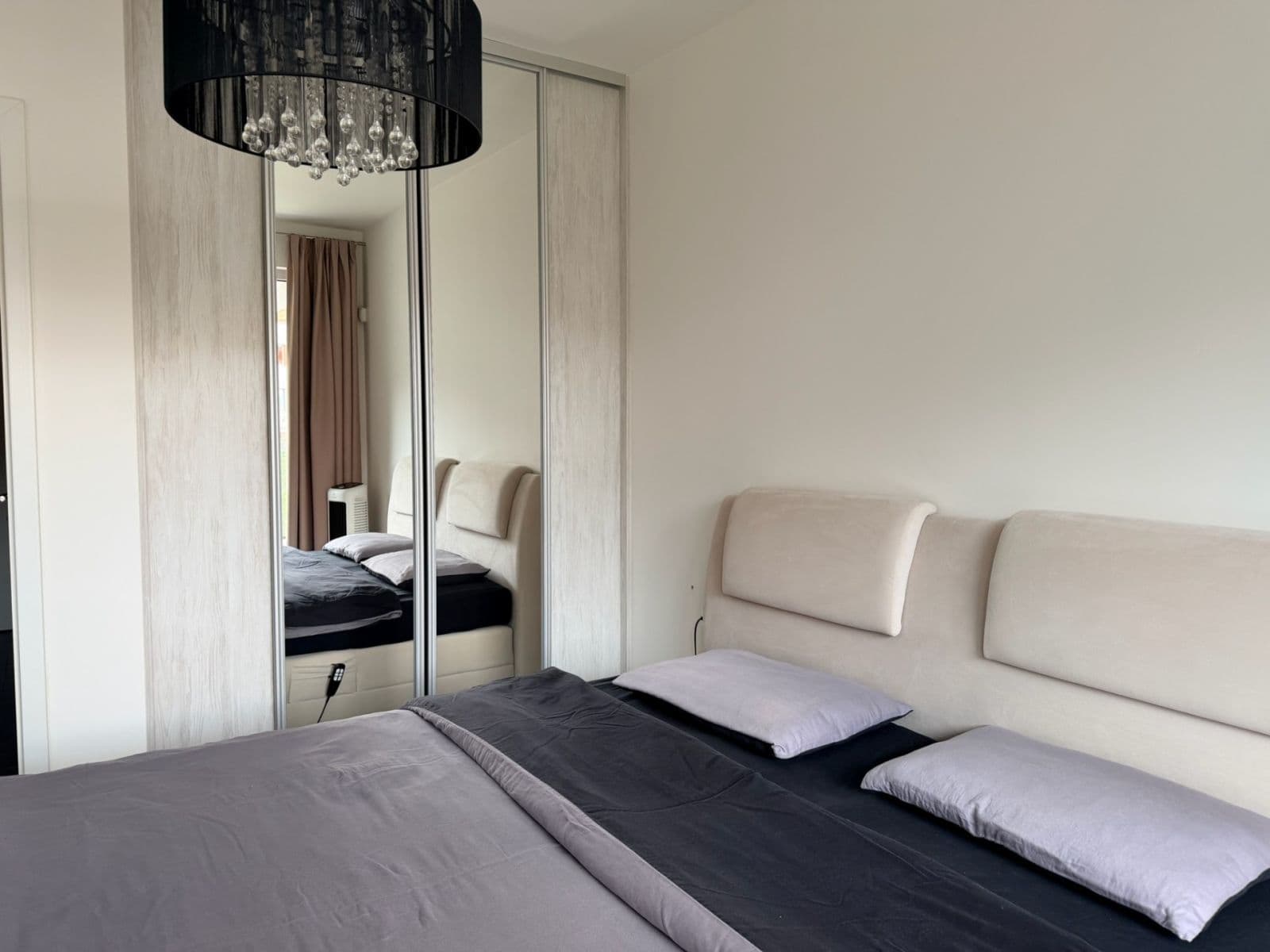 1 bedroom with open-plan kitchen flat to rent, 53 m², Dagmar Burešové, Prague, Prague 1 bedroom with open-plan kitchen flat to rent, 53 m², Dagmar Burešové, Prague, Prague