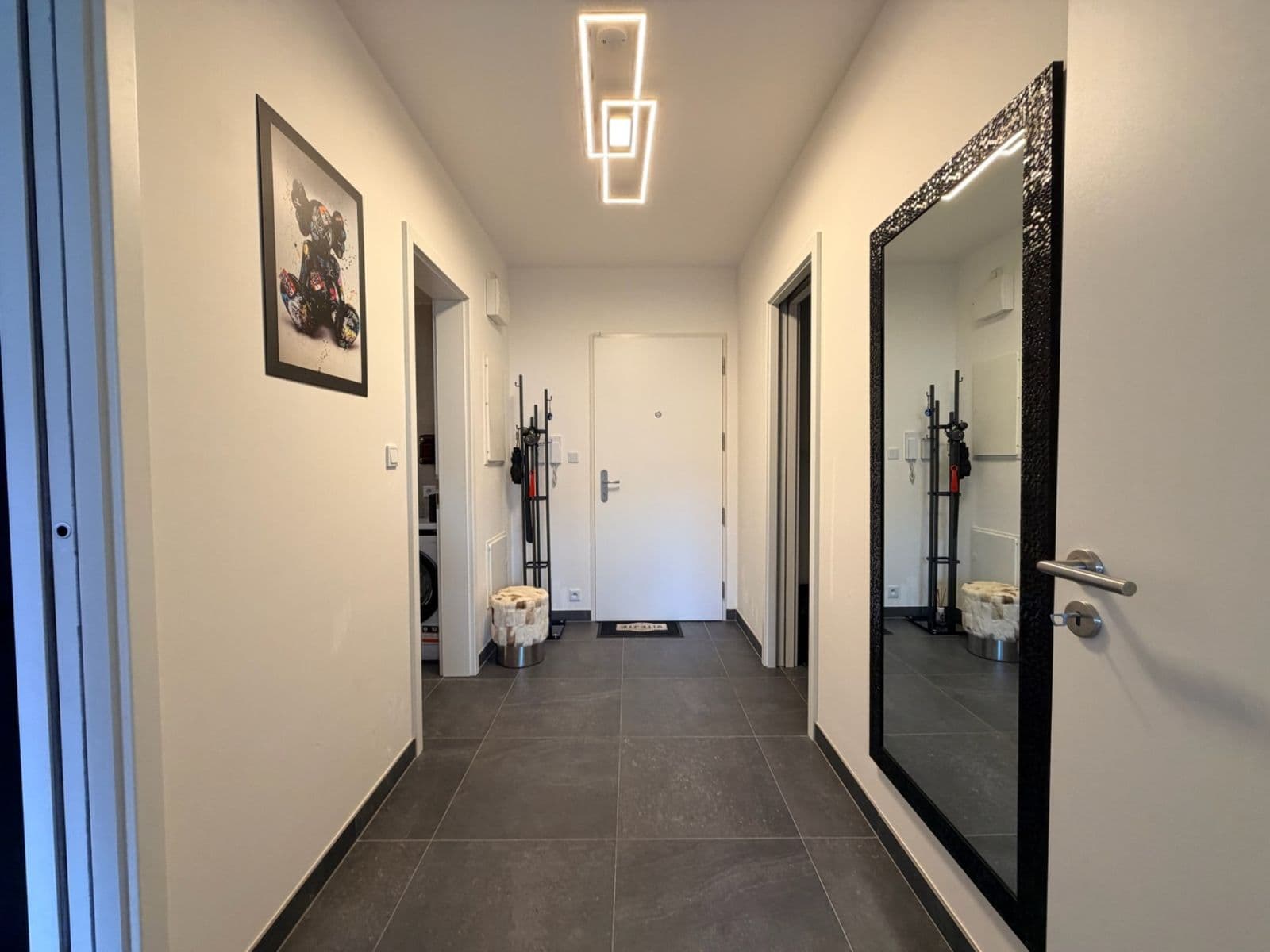 1 bedroom with open-plan kitchen flat to rent, 53 m², Dagmar Burešové, Prague, Prague 1 bedroom with open-plan kitchen flat to rent, 53 m², Dagmar Burešové, Prague, Prague