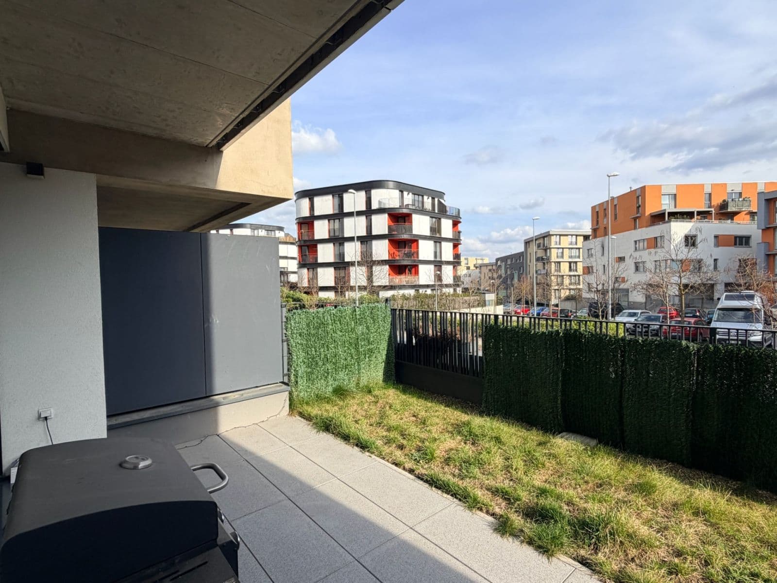 1 bedroom with open-plan kitchen flat to rent, 53 m², Dagmar Burešové, Prague, Prague 1 bedroom with open-plan kitchen flat to rent, 53 m², Dagmar Burešové, Prague, Prague