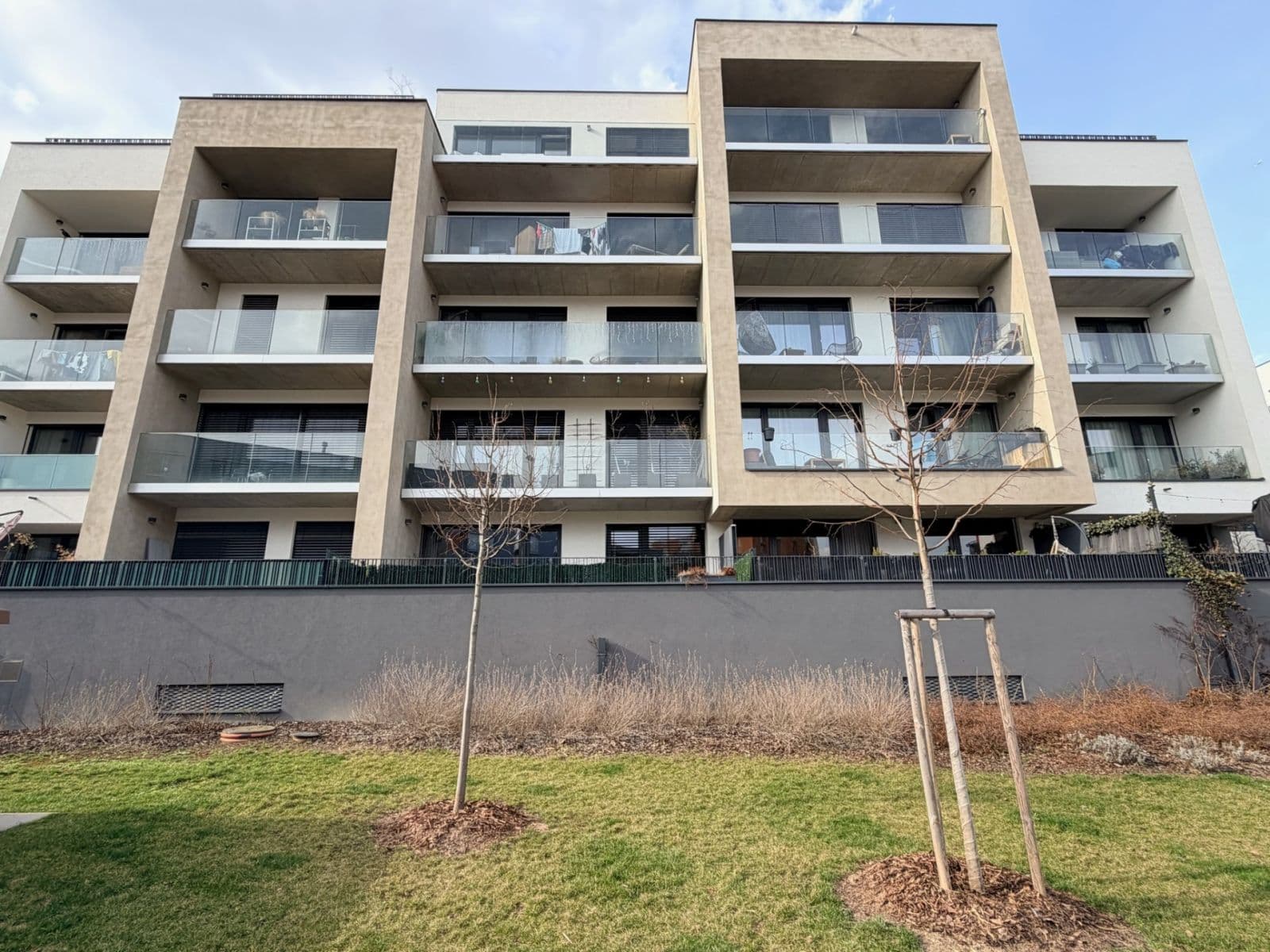 1 bedroom with open-plan kitchen flat to rent, 53 m², Dagmar Burešové, Prague, Prague 1 bedroom with open-plan kitchen flat to rent, 53 m², Dagmar Burešové, Prague, Prague