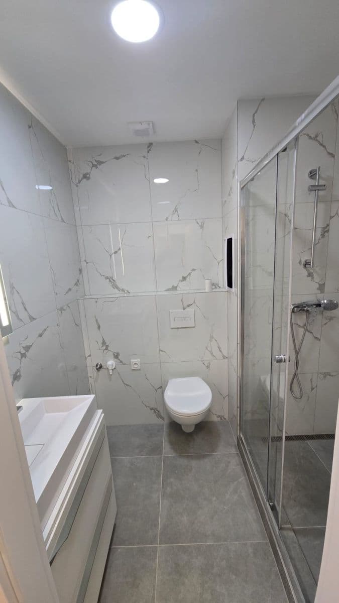 1 bedroom with open-plan kitchen flat to rent, 40 m², Pod Strání, Prague, Prague 1 bedroom with open-plan kitchen flat to rent, 40 m², Pod Strání, Prague, Prague