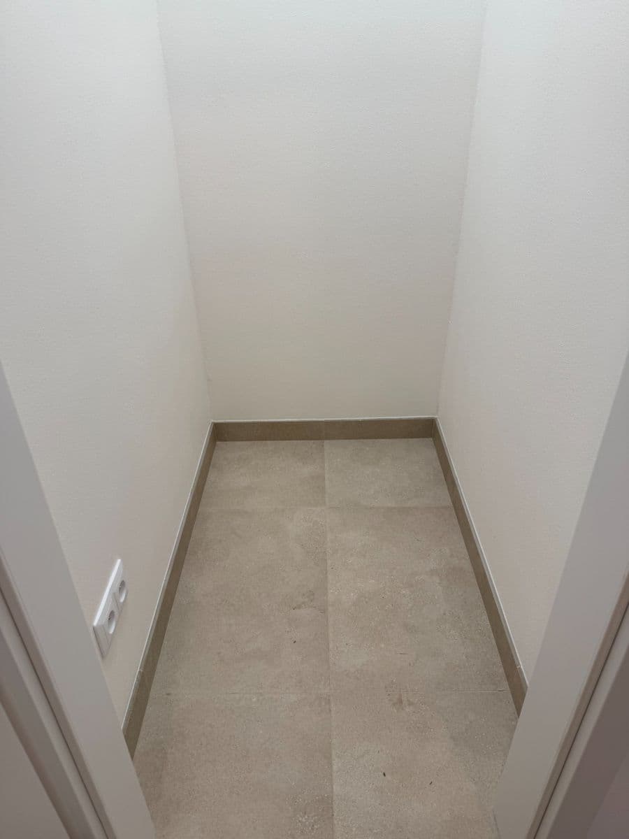 1 bedroom with open-plan kitchen flat to rent, 48 m², Jateční, Prague, Prague 1 bedroom with open-plan kitchen flat to rent, 48 m², Jateční, Prague, Prague