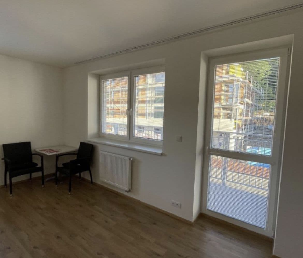 1 bedroom with open-plan kitchen flat to rent, 62 m², K Cukrovaru, Odolena Voda, Středočeský Region 1 bedroom with open-plan kitchen flat to rent, 62 m², K Cukrovaru, Odolena Voda, Středočeský Region