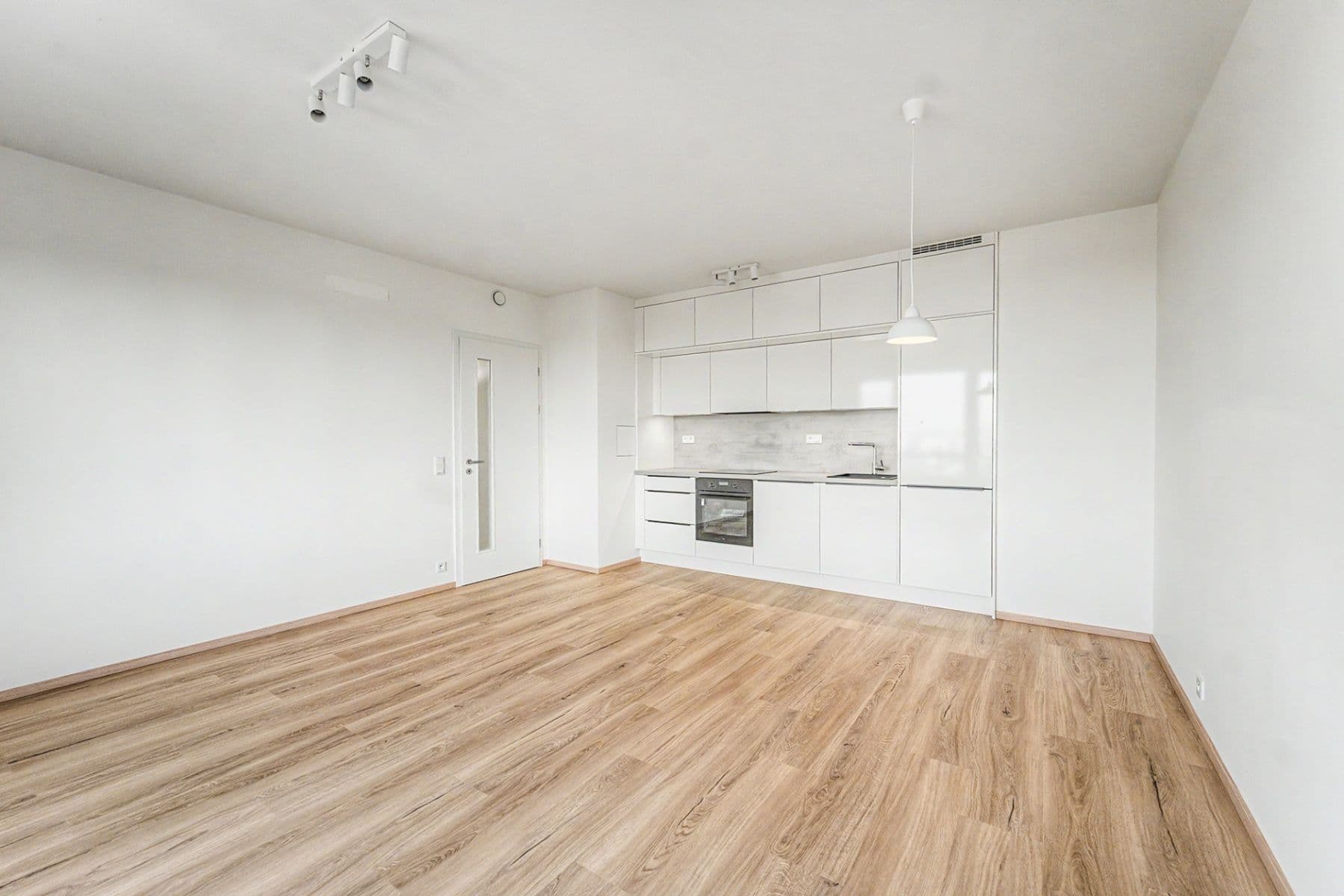 1 bedroom with open-plan kitchen flat to rent, 52 m², Hodkovická, Prague, Prague 1 bedroom with open-plan kitchen flat to rent, 52 m², Hodkovická, Prague, Prague