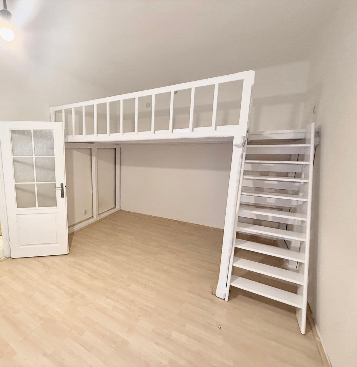 2 bedroom flat to rent, 70 m², Národní obrany, Prague, Prague 2 bedroom flat to rent, 70 m², Národní obrany, Prague, Prague