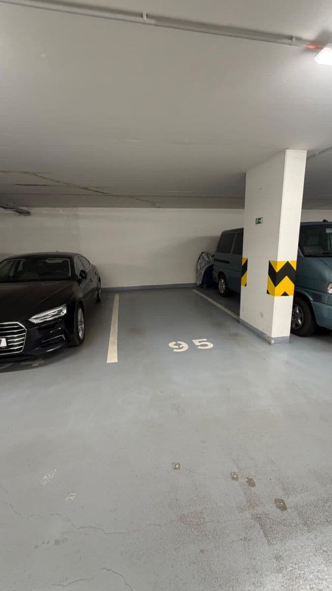 1 bedroom with open-plan kitchen flat to rent, 48 m², V Mezihoří, Prague, Prague 1 bedroom with open-plan kitchen flat to rent, 48 m², V Mezihoří, Prague, Prague