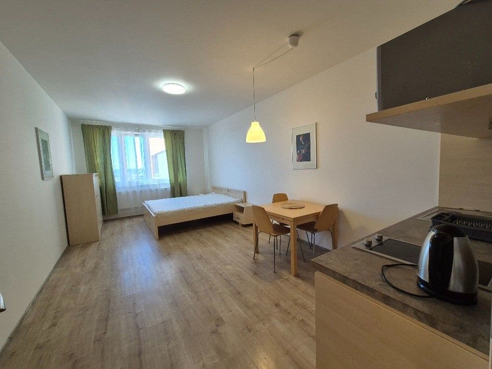 Studio flat to rent, 33 m², Freyova, Prague, Prague Studio flat to rent, 33 m², Freyova, Prague, Prague