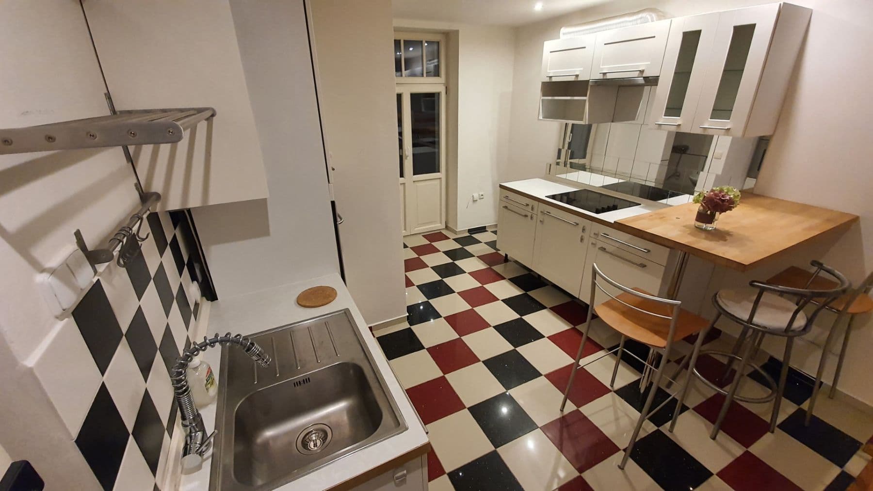 3 bedroom flat to rent, 70 m², Hošťálkova, Prague, Prague 3 bedroom flat to rent, 70 m², Hošťálkova, Prague, Prague