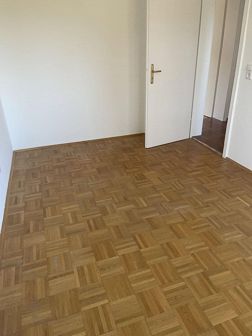 3 bedroom flat to rent, 70 m², Planegg, Bavaria 3 bedroom flat to rent, 70 m², Planegg, Bavaria