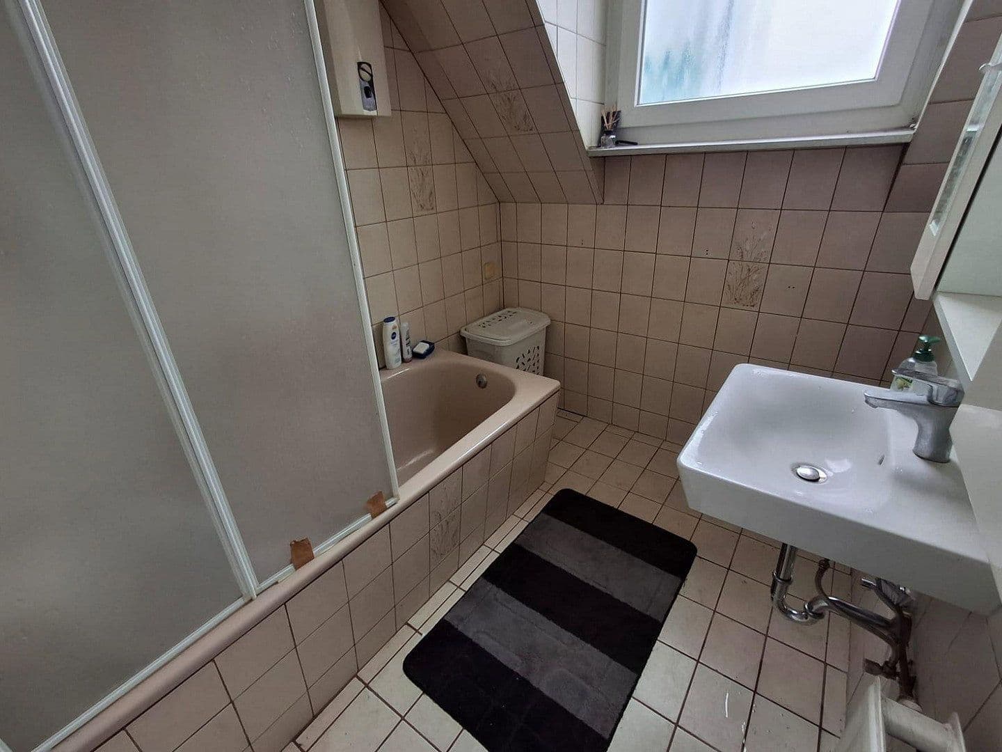 house for sale, 220 m², Kölner Straße 185, Frechen, North Rhine-Westphalia house for sale, 220 m², Kölner Straße 185, Frechen, North Rhine-Westphalia