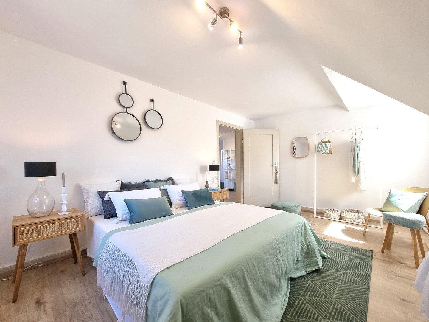 4 bedroom with open-plan kitchen flat for sale, 125 m², Lessingstr. 23, Singen (Hohentwiel), Baden-Württemberg 4 bedroom with open-plan kitchen flat for sale, 125 m², Lessingstr. 23, Singen (Hohentwiel), Baden-Württemberg