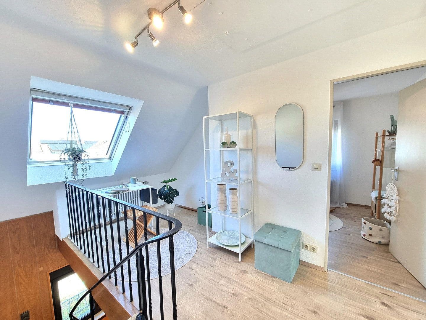 4 bedroom with open-plan kitchen flat for sale, 125 m², Lessingstr. 23, Singen (Hohentwiel), Baden-Württemberg 4 bedroom with open-plan kitchen flat for sale, 125 m², Lessingstr. 23, Singen (Hohentwiel), Baden-Württemberg