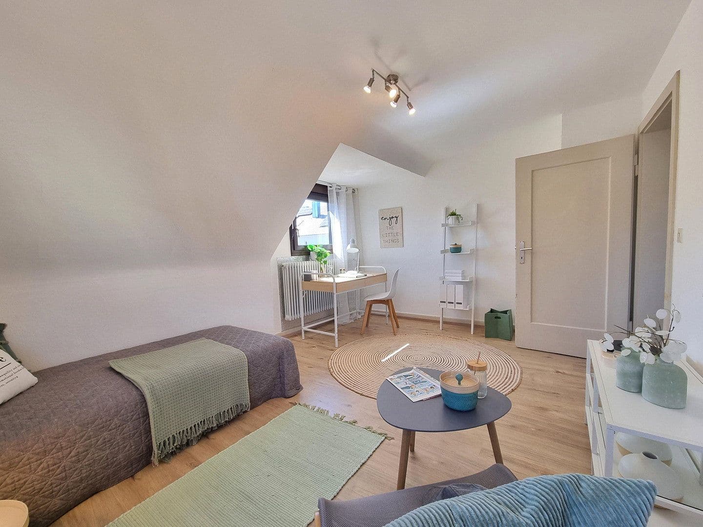 4 bedroom with open-plan kitchen flat for sale, 125 m², Lessingstr. 23, Singen (Hohentwiel), Baden-Württemberg 4 bedroom with open-plan kitchen flat for sale, 125 m², Lessingstr. 23, Singen (Hohentwiel), Baden-Württemberg