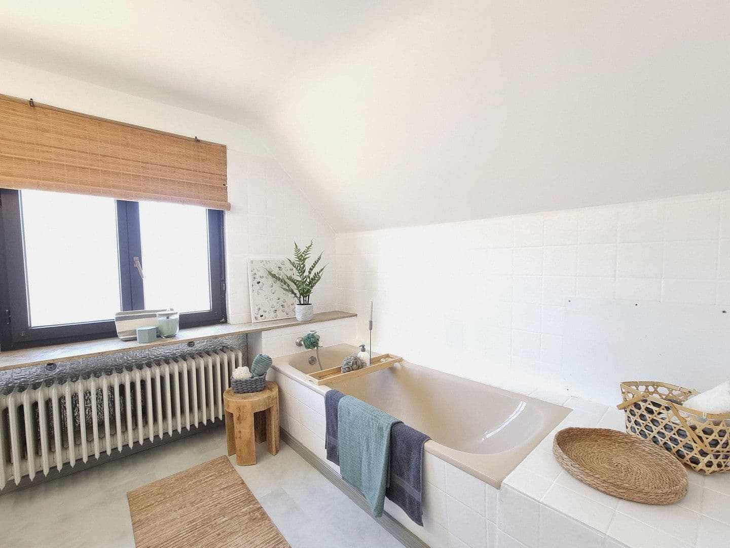 4 bedroom with open-plan kitchen flat for sale, 125 m², Lessingstr. 23, Singen (Hohentwiel), Baden-Württemberg 4 bedroom with open-plan kitchen flat for sale, 125 m², Lessingstr. 23, Singen (Hohentwiel), Baden-Württemberg