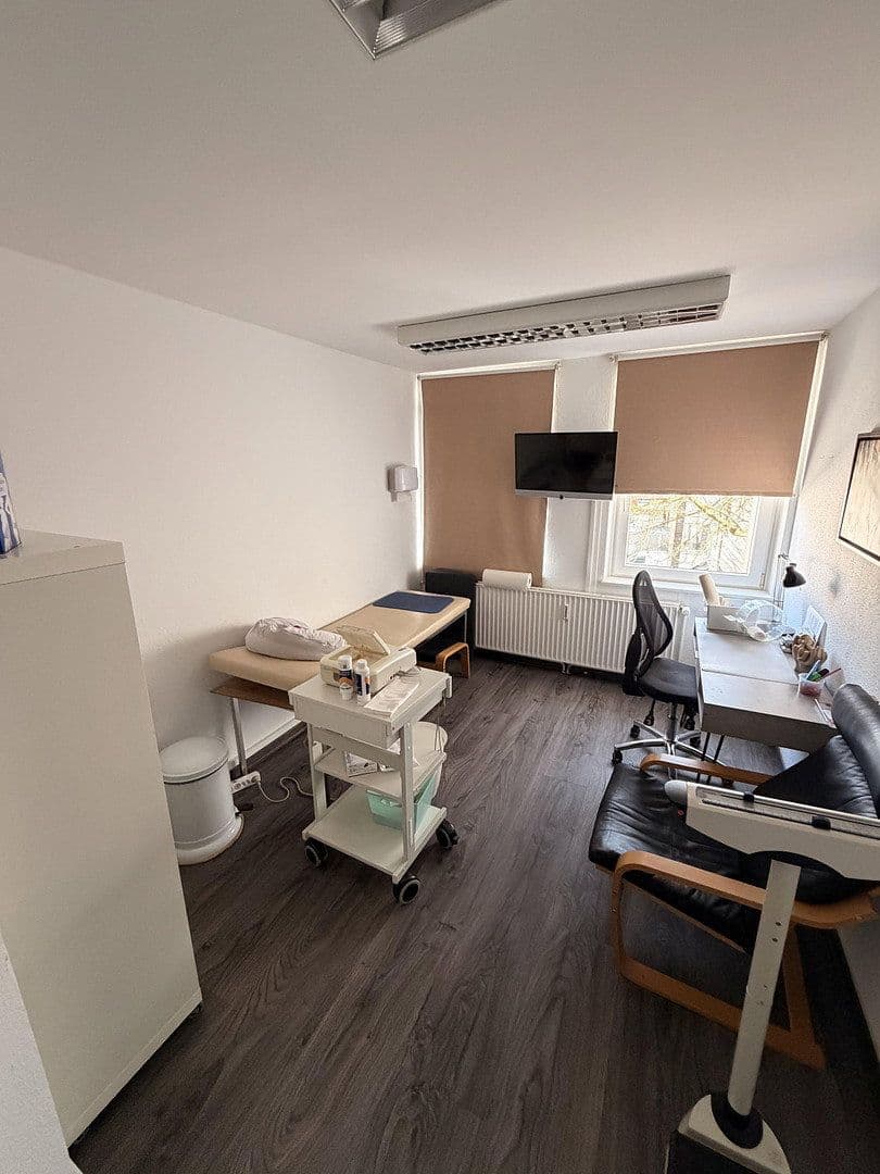 office to rent, 170 m², Bismarckstraße 4, Pinneberg, Schleswig-Holstein office to rent, 170 m², Bismarckstraße 4, Pinneberg, Schleswig-Holstein