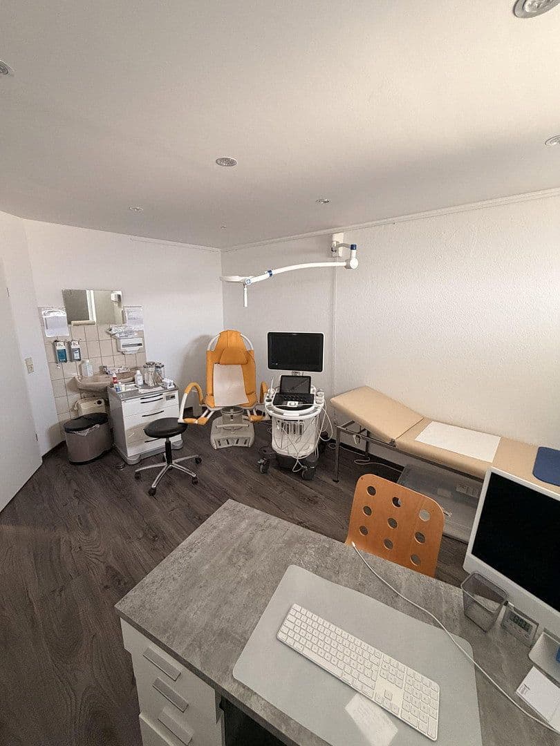 office to rent, 170 m², Bismarckstraße 4, Pinneberg, Schleswig-Holstein office to rent, 170 m², Bismarckstraße 4, Pinneberg, Schleswig-Holstein