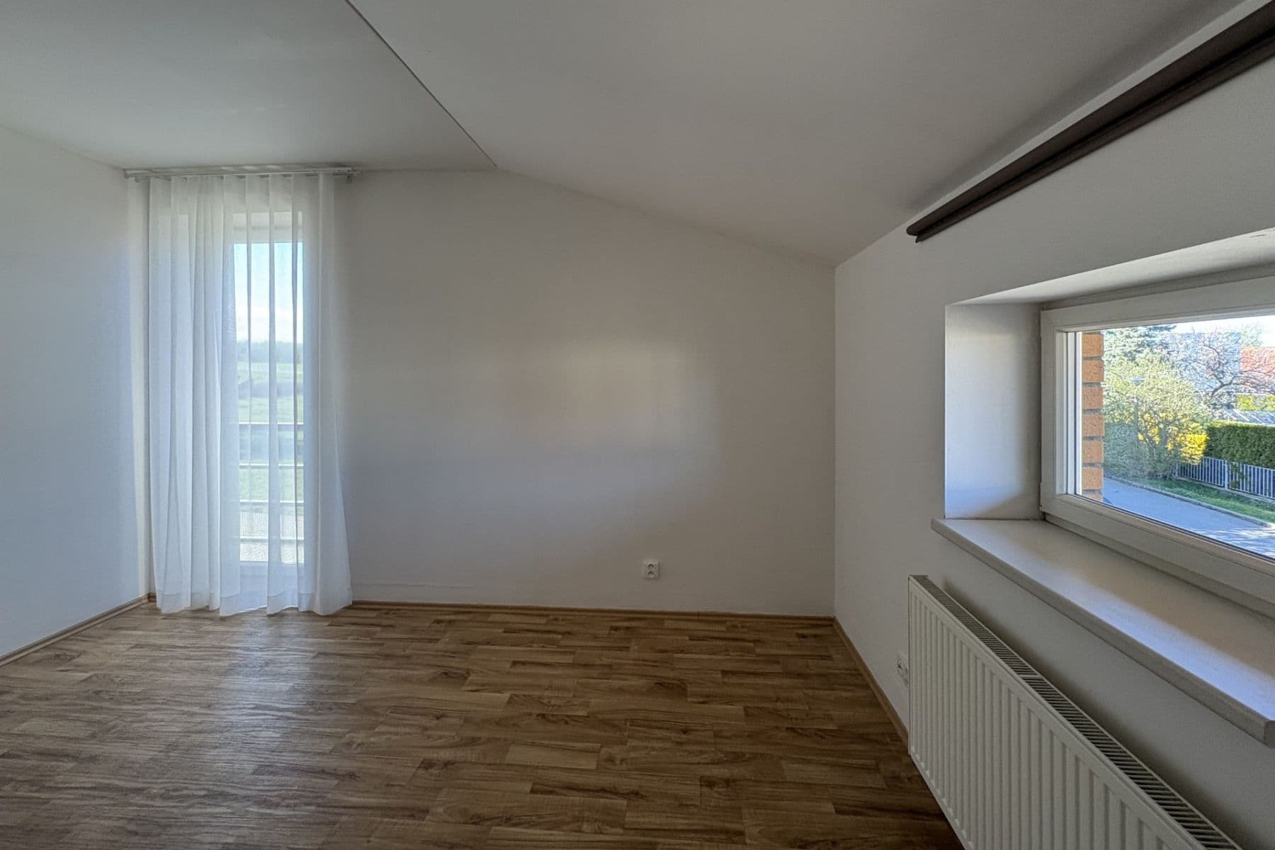 3 bedroom with open-plan kitchen flat to rent, 141 m², Chelčického, Roztoky, Středočeský Region 3 bedroom with open-plan kitchen flat to rent, 141 m², Chelčického, Roztoky, Středočeský Region