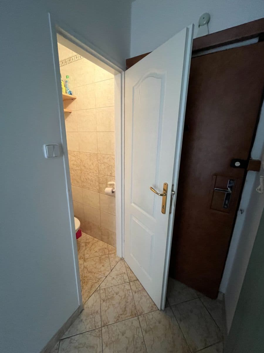 2 bedroom flat to rent, 49 m², Sadská, Prague, Prague 2 bedroom flat to rent, 49 m², Sadská, Prague, Prague