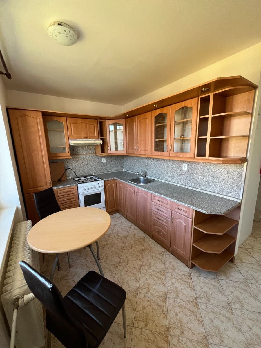 2 bedroom flat to rent, 49 m², Sadská, Prague, Prague 2 bedroom flat to rent, 49 m², Sadská, Prague, Prague