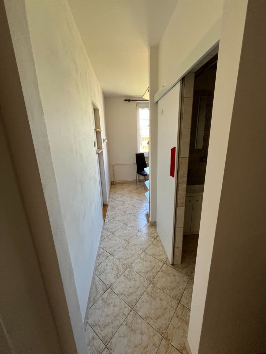 2 bedroom flat to rent, 49 m², Sadská, Prague, Prague 2 bedroom flat to rent, 49 m², Sadská, Prague, Prague