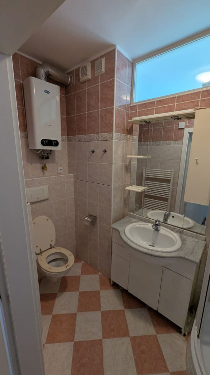 2 bedroom flat to rent, 52 m², Zengrova, Prague, Prague 2 bedroom flat to rent, 52 m², Zengrova, Prague, Prague