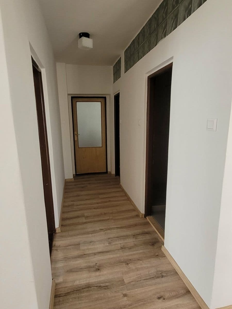 house to rent, 200 m², Jablonica, Trnavský Region house to rent, 200 m², Jablonica, Trnavský Region