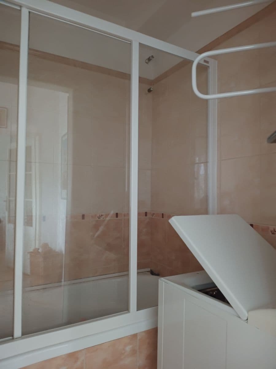 3 bedroom flat to rent, 70 m², Na Šutce, Prague, Prague 3 bedroom flat to rent, 70 m², Na Šutce, Prague, Prague