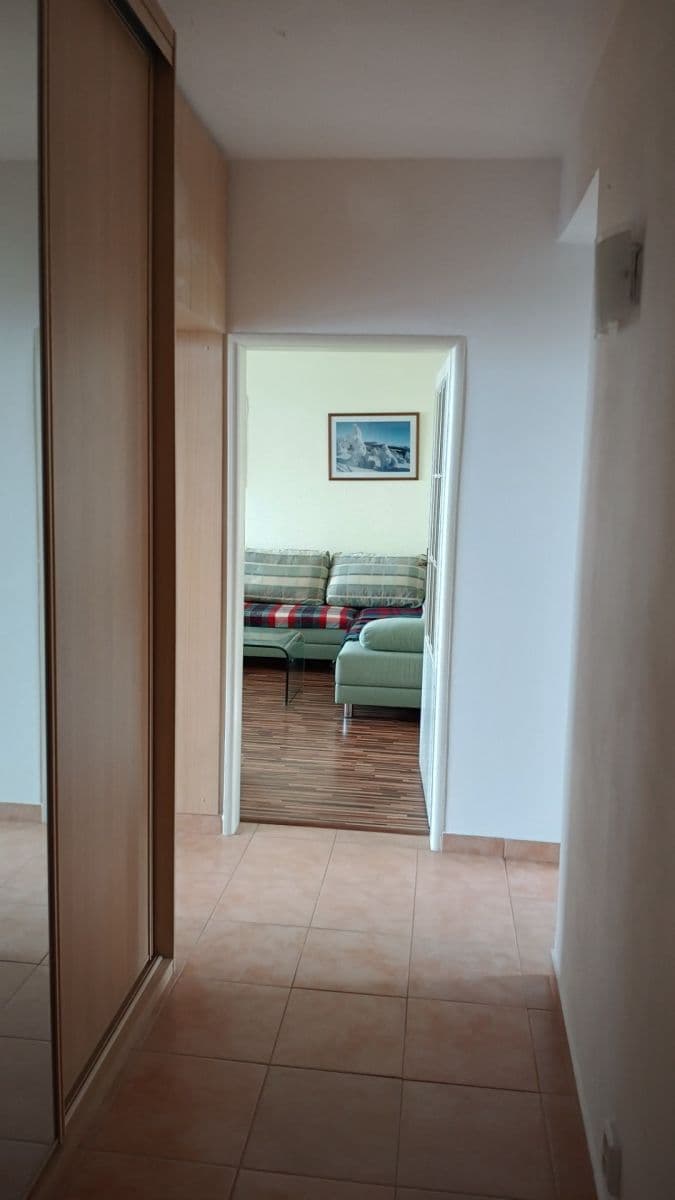 3 bedroom flat to rent, 70 m², Na Šutce, Prague, Prague 3 bedroom flat to rent, 70 m², Na Šutce, Prague, Prague