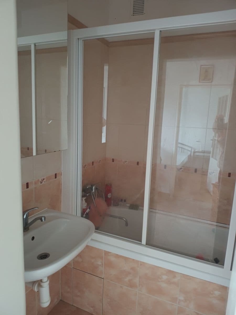 3 bedroom flat to rent, 70 m², Na Šutce, Prague, Prague 3 bedroom flat to rent, 70 m², Na Šutce, Prague, Prague