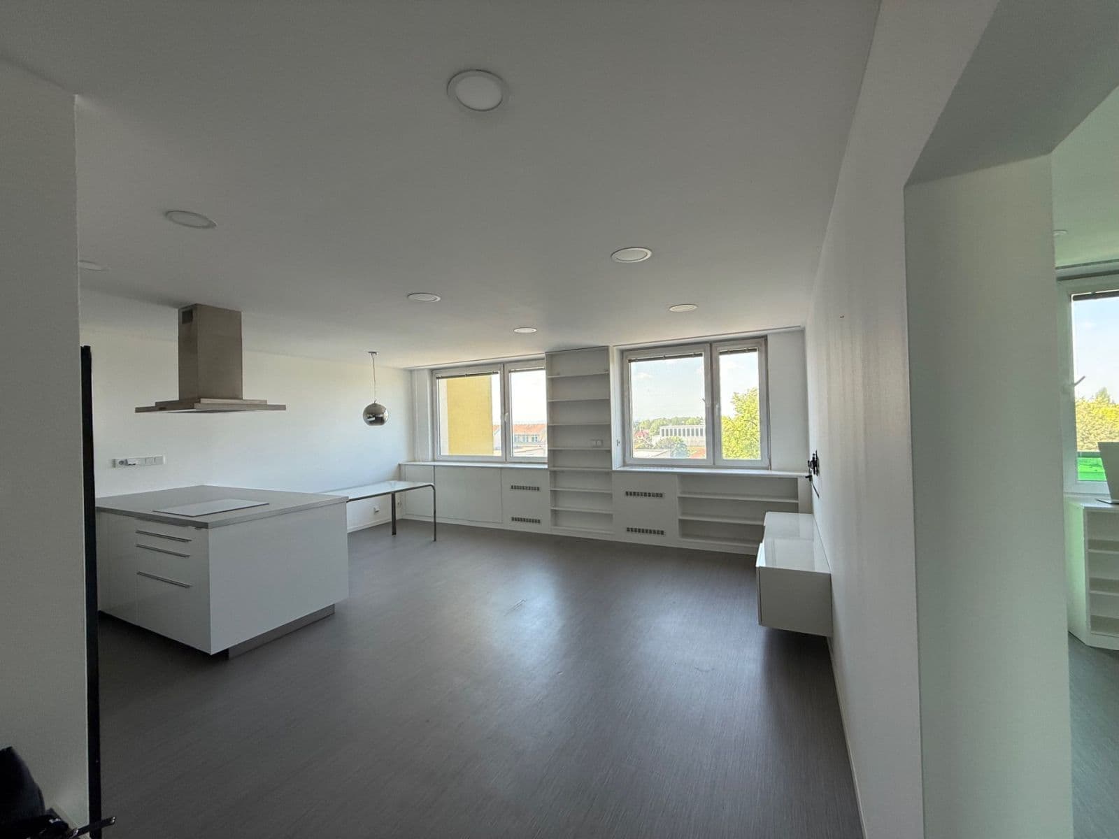 1 bedroom with open-plan kitchen flat to rent, 70 m², Chodovická, Prague, Prague 1 bedroom with open-plan kitchen flat to rent, 70 m², Chodovická, Prague, Prague