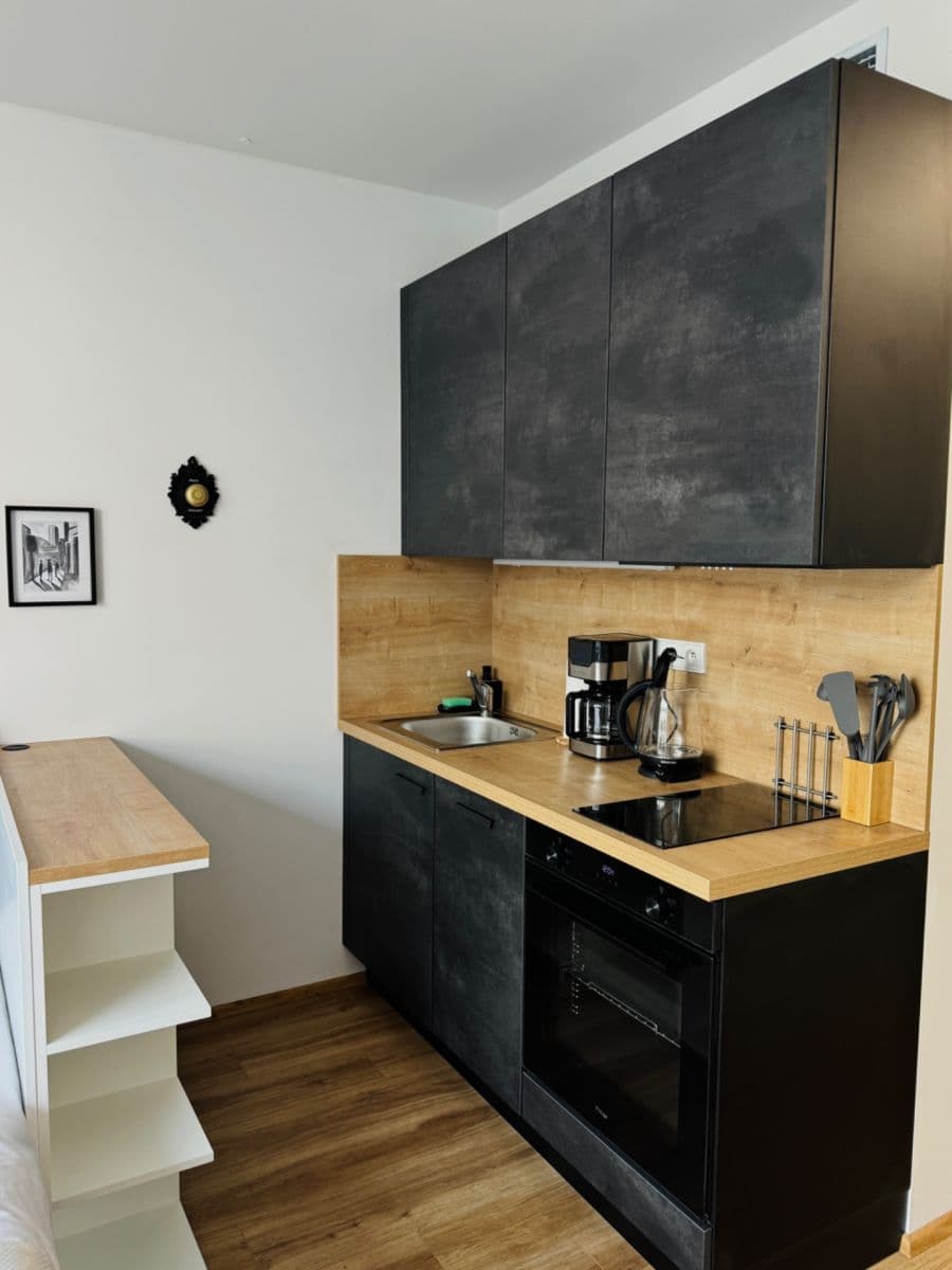 Studio flat for sale, 22 m², Plzeňská, Prague, Prague Studio flat for sale, 22 m², Plzeňská, Prague, Prague